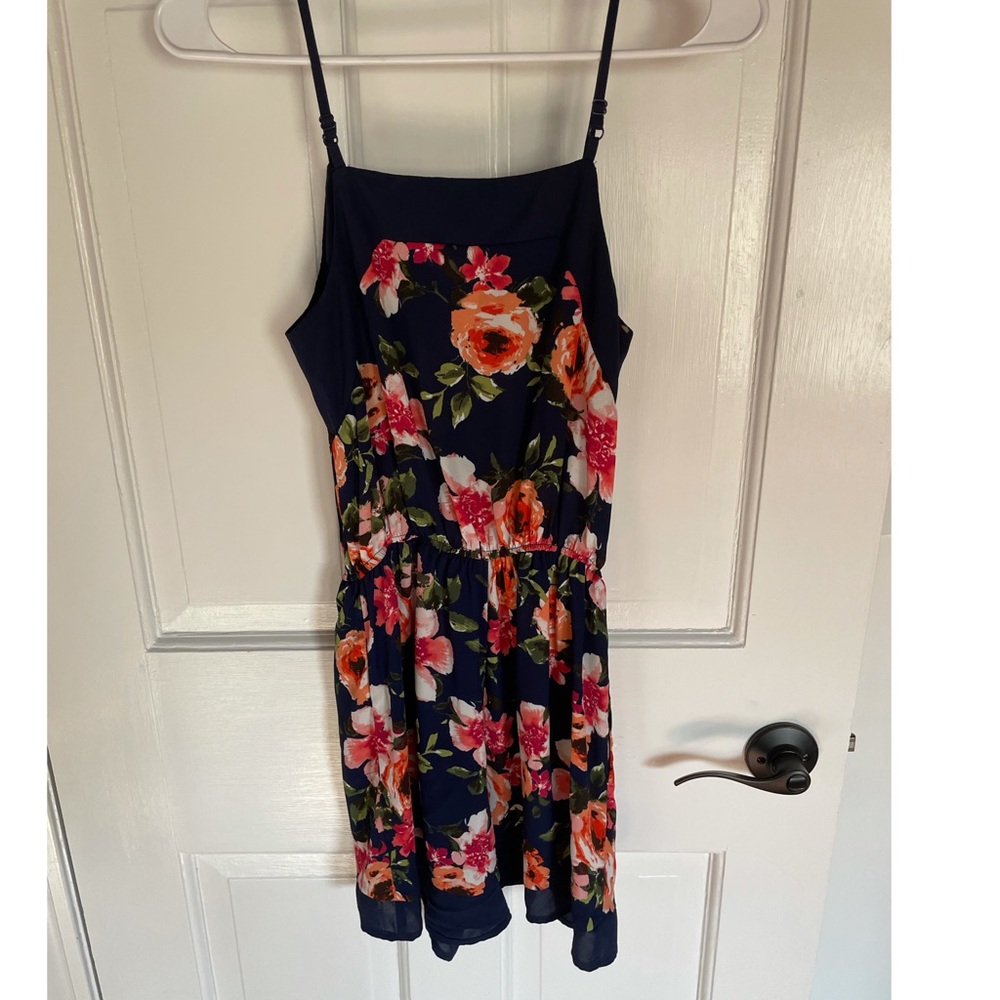 Floral Romper - Picture 3 of 4